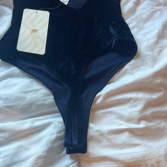 Fabletics One shoulder navy bodysuit - Picture 4 of 7